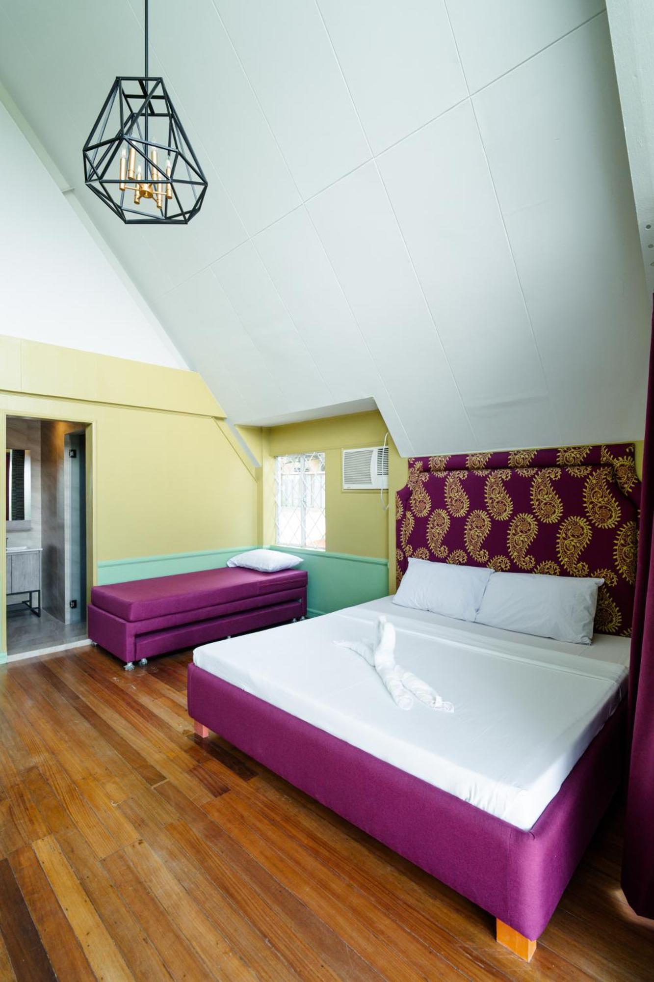 タガイタイ Jacobs Hill Tagaytay Bed & Breakfast エクステリア 写真