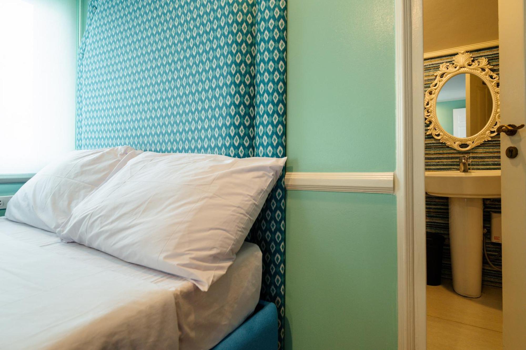 タガイタイ Jacobs Hill Tagaytay Bed & Breakfast エクステリア 写真
