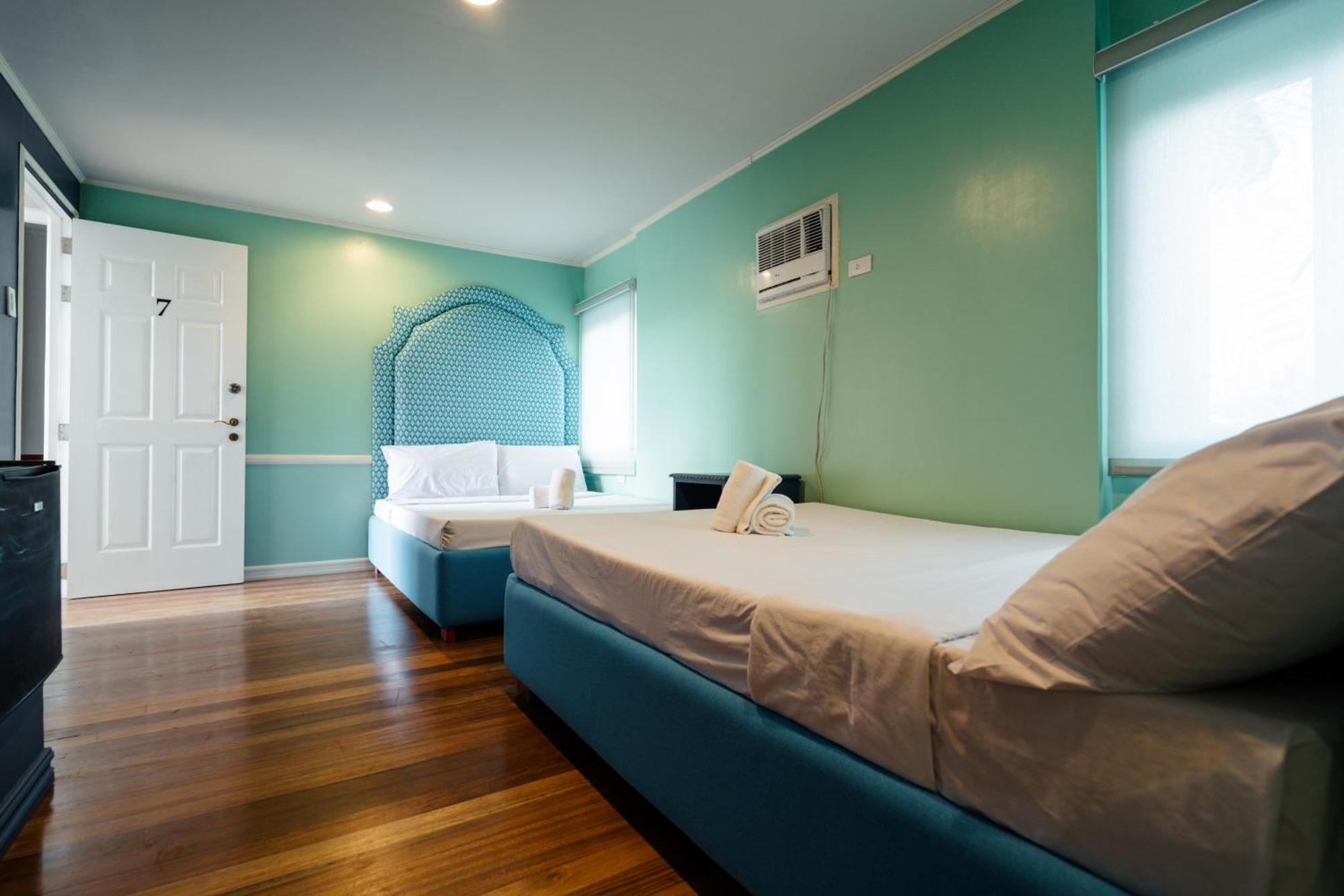 タガイタイ Jacobs Hill Tagaytay Bed & Breakfast エクステリア 写真